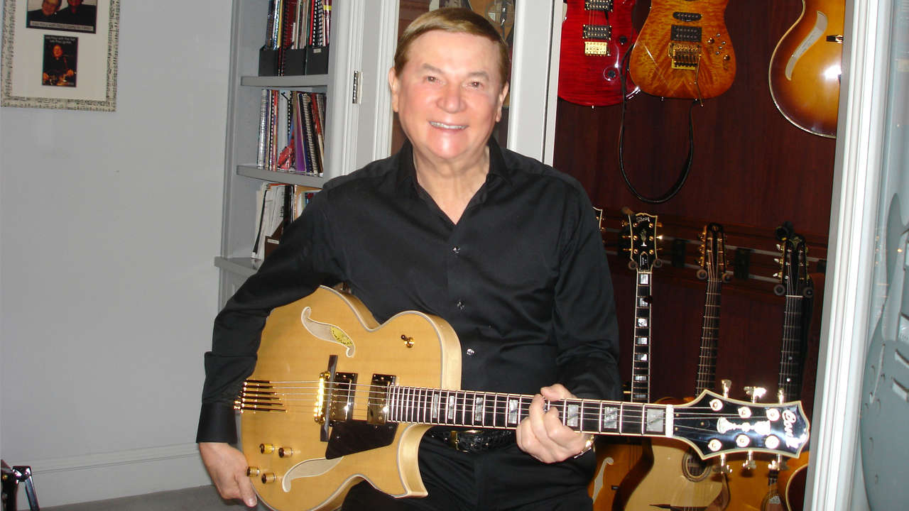 Paul Getty with his Twin Pickup Blonde Entrada Archtop