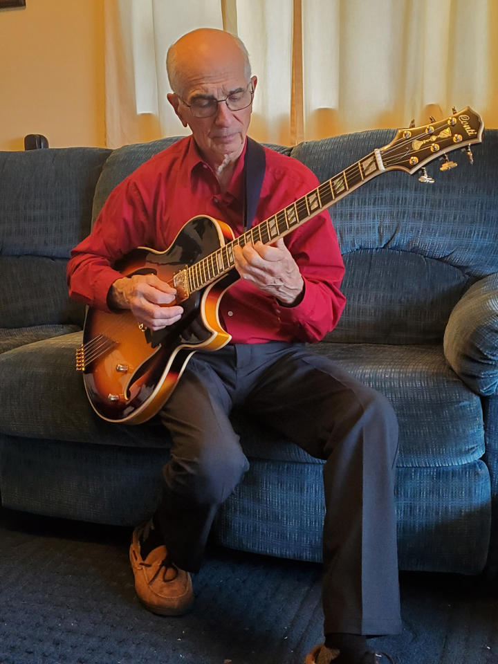 Leonard Banaszak with his Conti Entrada Archtop Jazz Guitar